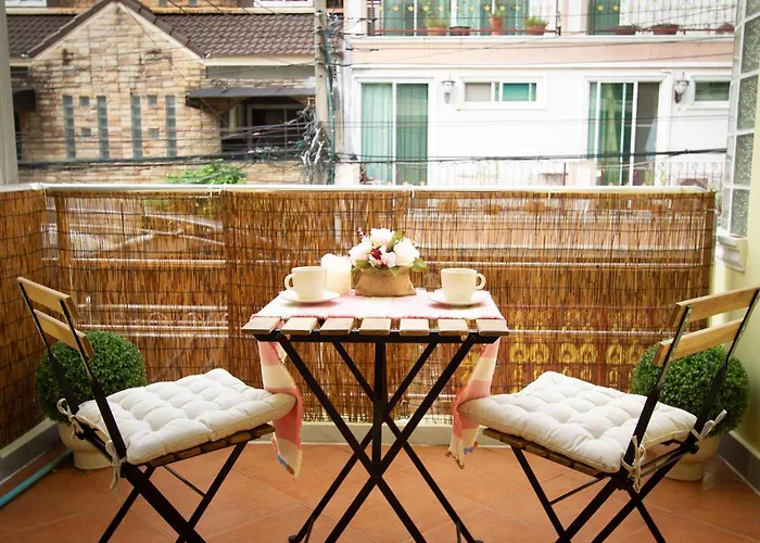 Asokes Hidden Gem Cozy Next To The Park Vakantiehuis *
