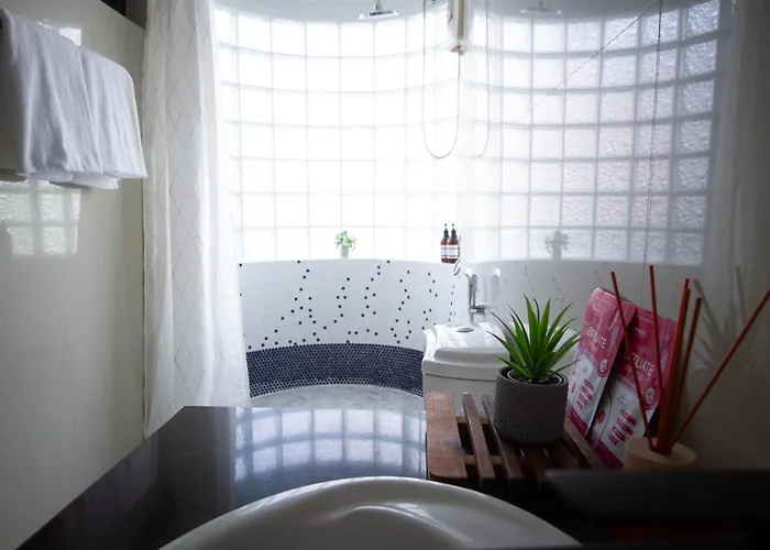 Vakantiehuis Asokes Hidden Gem Cozy Next To The Park *